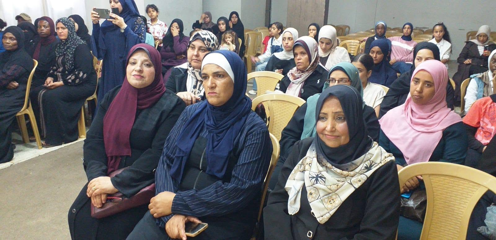 Al-Aqsa Sports Club Hosts the Screening of the Documentary Film "Women Without Filter"